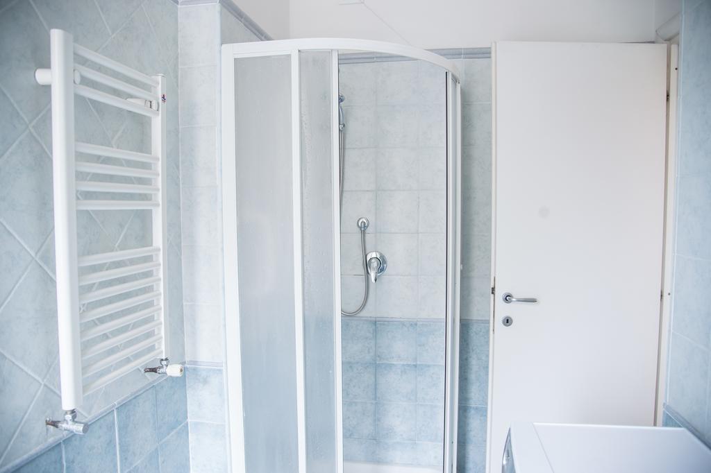 Appartement Casa Alberone à Rome Extérieur photo